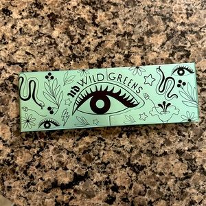 UD Wild Greens Eyeshadow Palette
